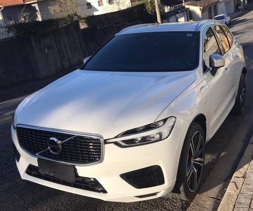 VOLVO XC60 2.0 T8 HYBRID R-DESIGN AWD GEARTRONIC VOLVO XC60 2.0 T8 HYBRID R-DESIGN AWD GEARTRONIC